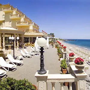 Hellenia Yachting & 4*, Giardini-Naxos Italie